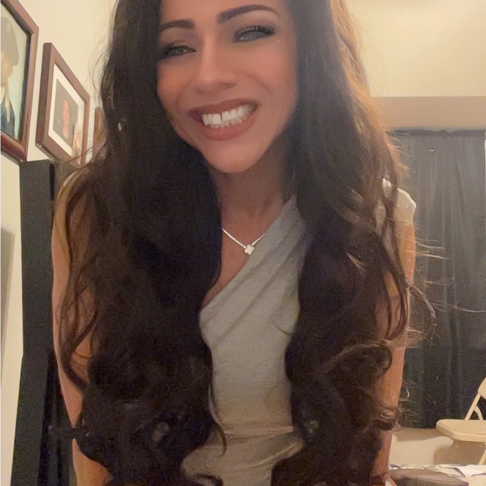 Meet your Posher, Casie